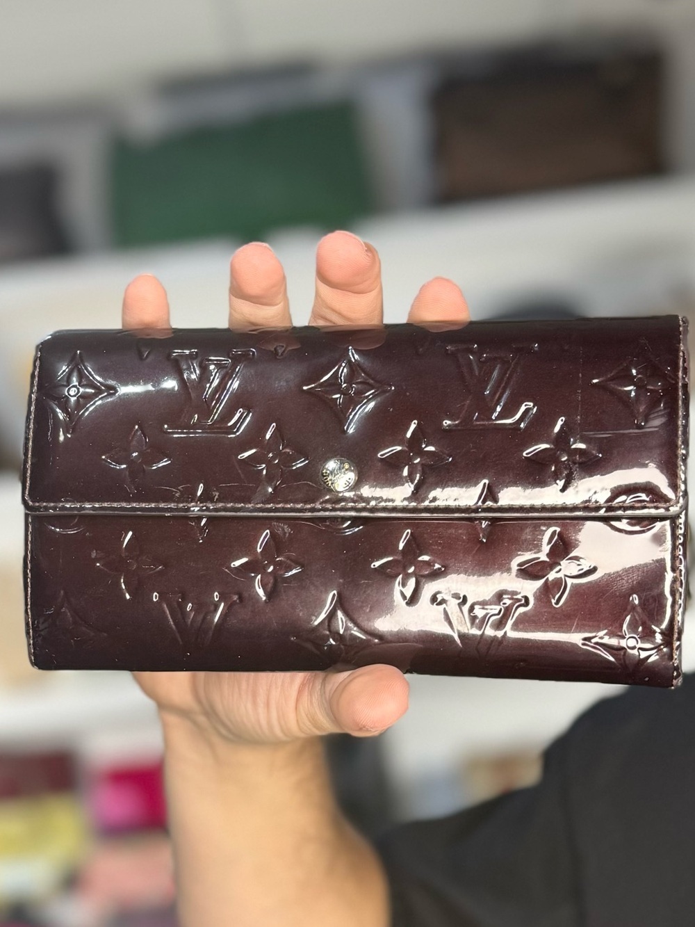 LV VERNIS WALLET